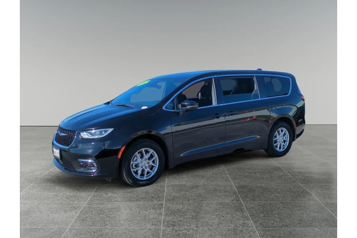 $33500 : Chrysler Pacifica 2024 Touri image 1
