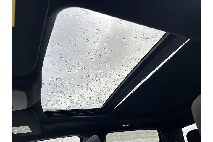 $39958 : Ford F-150 2023 4x4 XLT 4dr image 4