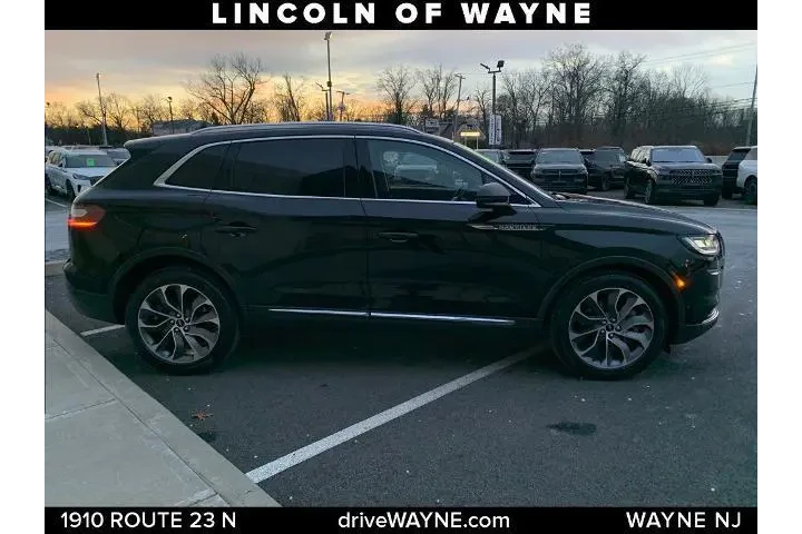 $36994 : Lincoln Nautilus 2022 AWD Re image 9