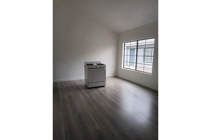 $1750 : Apartamento de una habitacion image 4