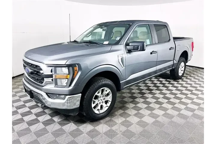 $35400 : Ford F-150 2023 4x4 XLT 4dr image 3