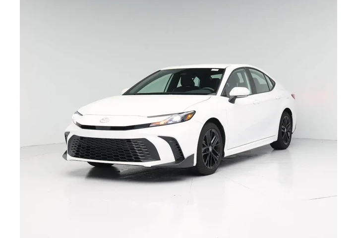 $31998 : Toyota Camry 2025 SE 4dr Sed image 4