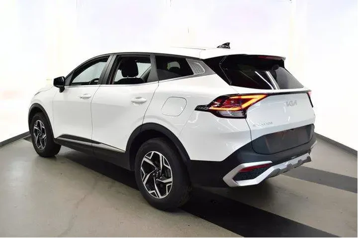 $19994 : Kia Sportage 2024 AWD LX 4dr image 5