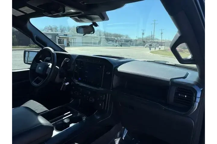 $34873 : Ford F-150 2024 4x2 STX 4dr image 9