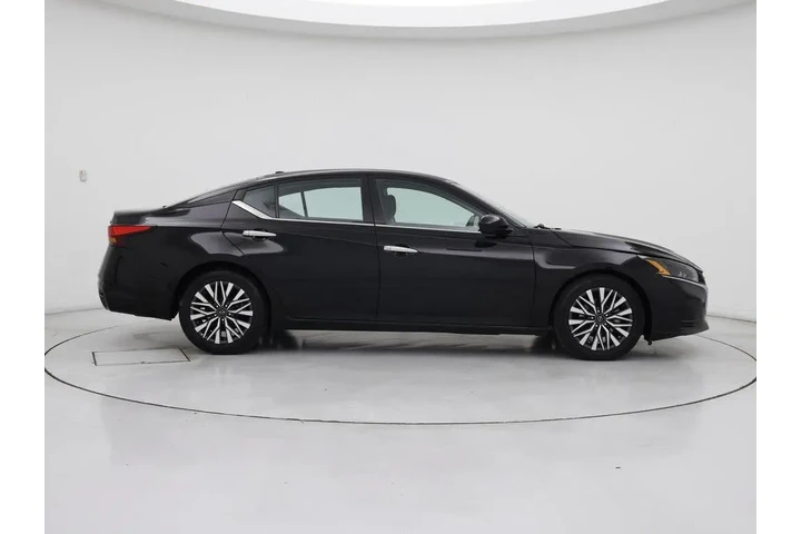 $19998 : Nissan Altima 2023 2.5 SV 4d image 7