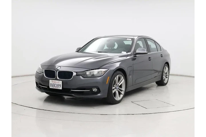 $15998 : BMW 3 Series 2017 330e iPerf image 4
