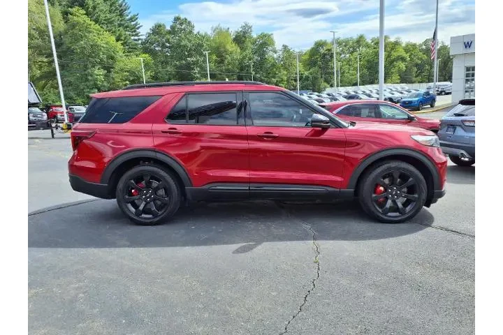 $42995 : Ford Explorer 2022 AWD ST 4d image 2