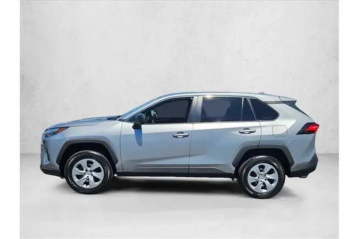 $30790 : Toyota RAV4 2024 LE 4dr SUV image 10