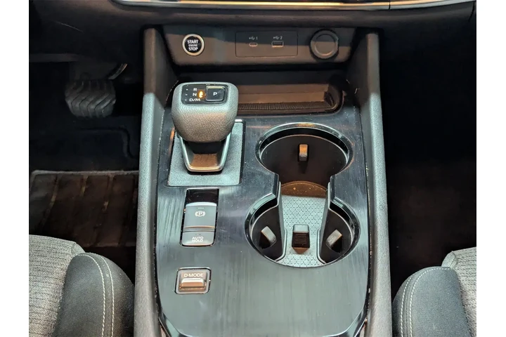 $21797 : Nissan Rogue 2023 SV 4dr Cro image 10