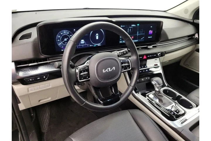 $39998 : Kia Carnival 2023 SX Prestig image 9