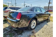 $11973 : Chrysler 300 2018 Touring 4d thumbnail