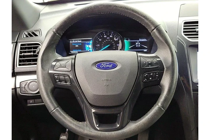 $17998 : Ford Explorer 2017 AWD XLT 4 image 10