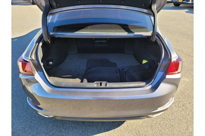 $31750 : Lexus ES 350 2020 4dr Sedan image 10