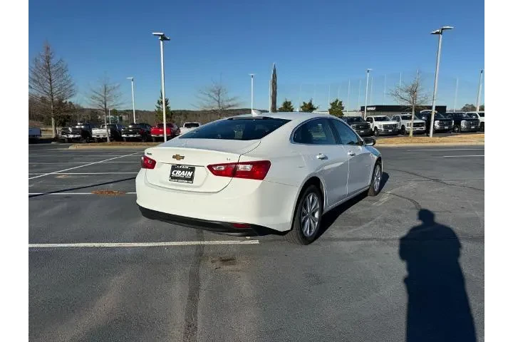 $19352 : Chevrolet Malibu 2024 LT 4dr image 8