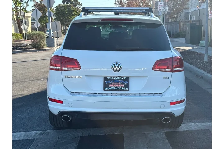 $16988 : 2014 Touareg R-Line image 7