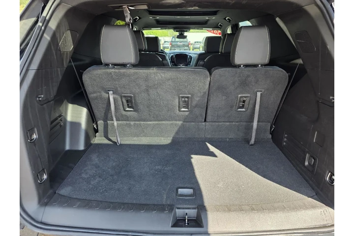 $38600 : Pre-Owned 2023 Traverse Premi image 7