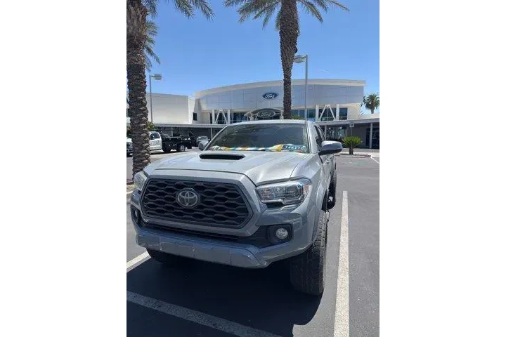$31573 : Toyota Tacoma 2020 4x4 TRD P image 1