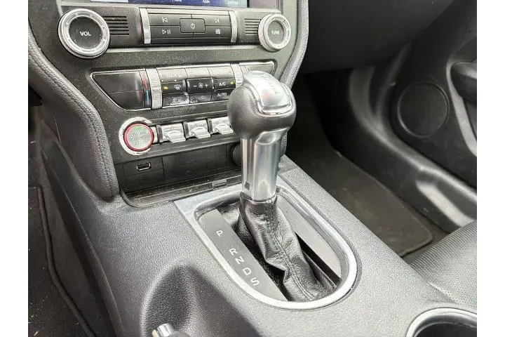 $20950 : Ford Mustang 2021 EcoBoost 2 image 6