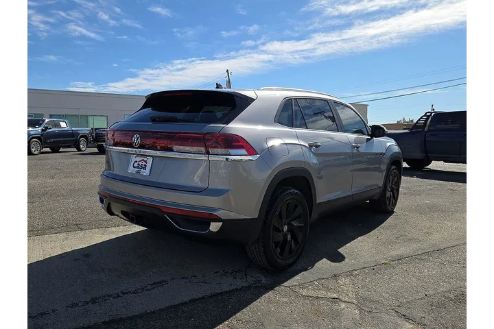 $30382 : Volkswagen Atlas Cross Sport image 3