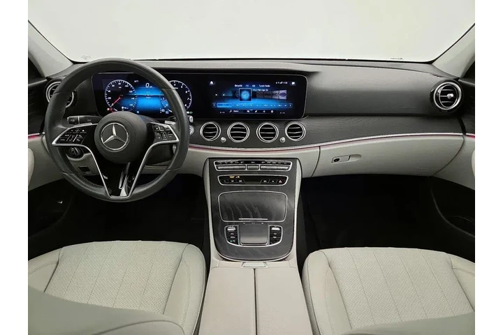 $32998 : Mercedes-Benz E-Class 2021 E image 9