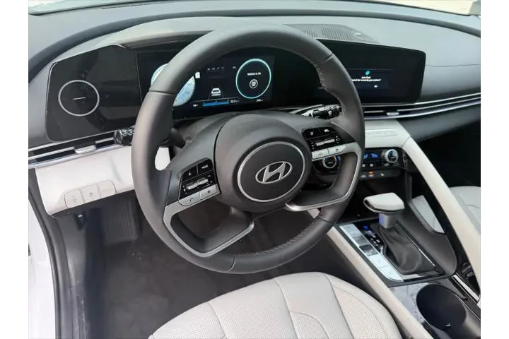 $25566 : Hyundai ELANTRA 2025 Limited image 7