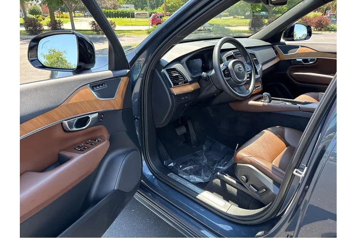 $48989 : 2023 XC90 Recharge Plug-In Hy image 2