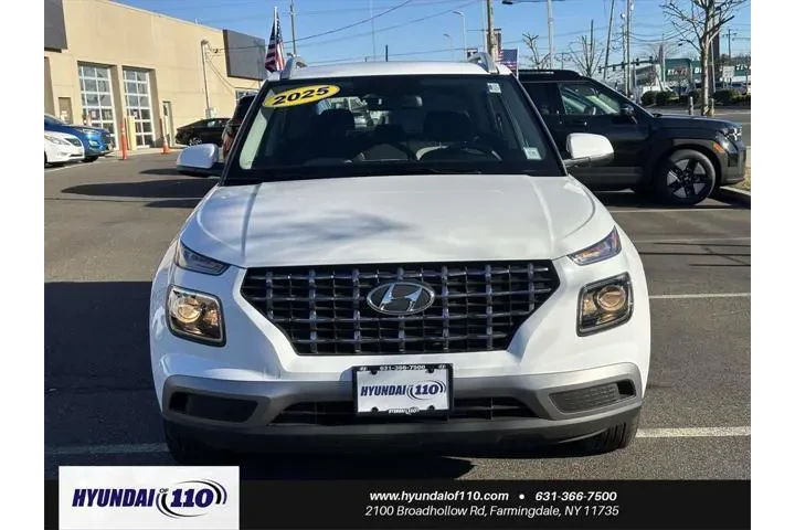 $19995 : Hyundai VENUE 2025 SEL 4dr C image 10