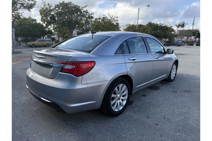 $5999 : 2013 200 Limited image 7