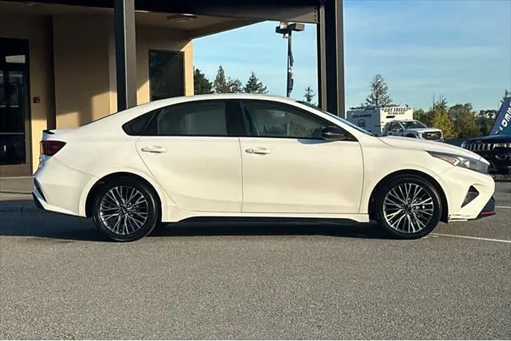 $19390 : Kia Forte 2023 GT-Line 4dr S image 3