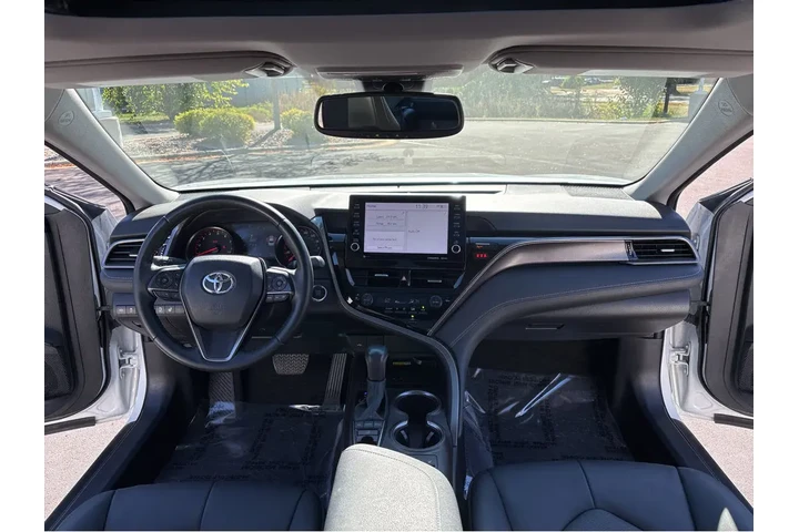 $27199 : Gold Certified2022 Camry XSE image 4