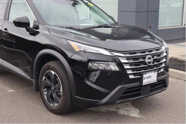 $23094 : Nissan Rogue 2025 AWD SV 4dr image 3