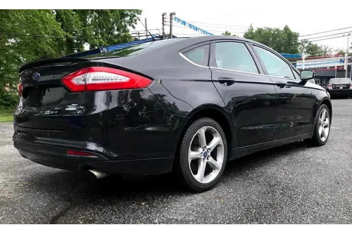 $6878 : 2014 Fusion image 5