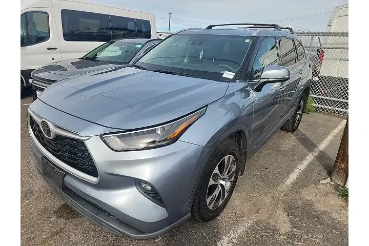 $34991 : Toyota Highlander 2022 AWD X image 3