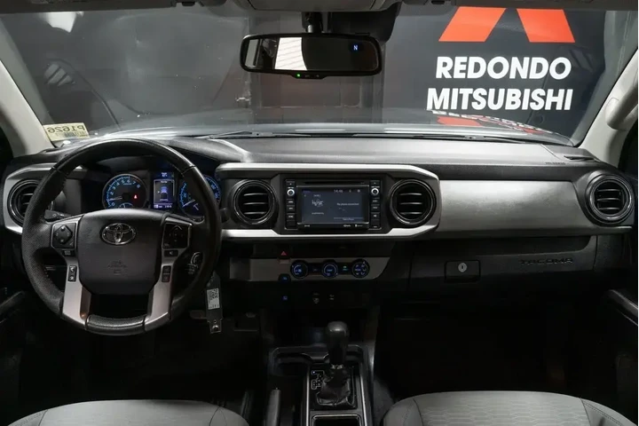 $32755 : Toyota Tacoma 2019 4x2 TRD O image 2