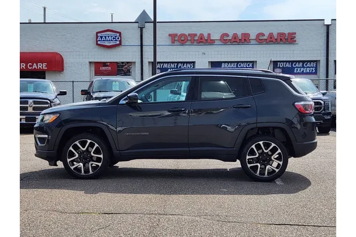 $14985 : 2018 Compass Limited image 3