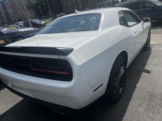 $23985 : Pre-Owned 2019 Challenger GT image 6