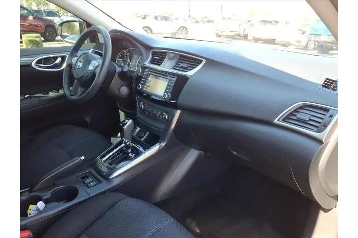 $9464 : Nissan Sentra 2016 S 4dr Sed image 10