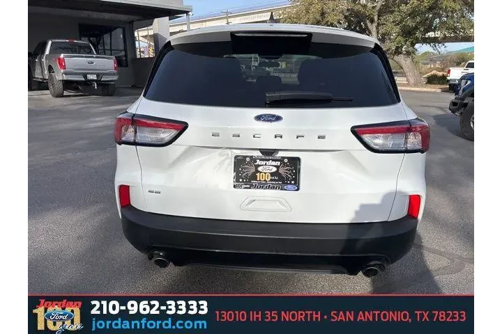 $21832 : Ford Escape 2022 SE 4dr SUV image 6