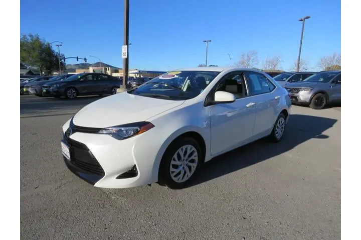 $15599 : 2018 Corolla LE image 1