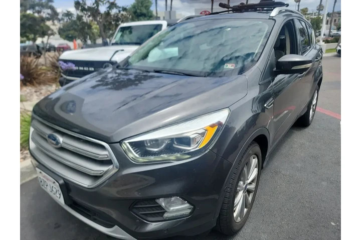 $12277 : Ford Escape 2017 AWD Titaniu image 2