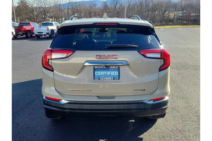 $24766 : GMC Terrain 2022 AWD AT4 4dr image 5
