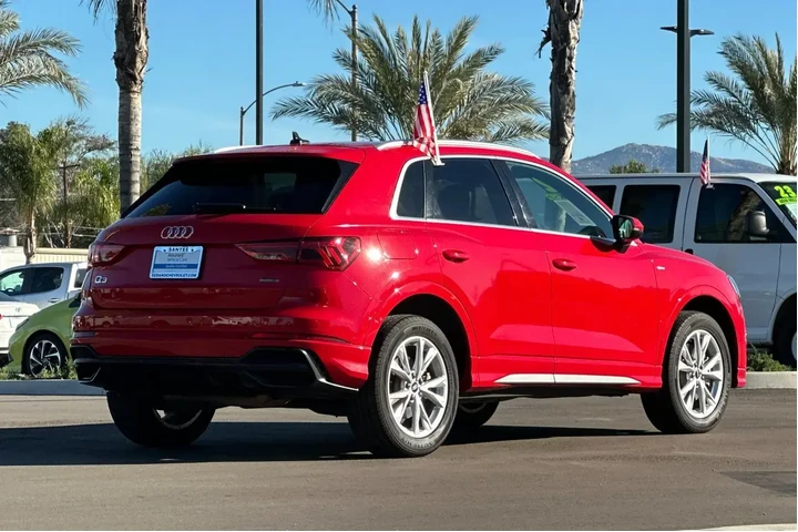 $21900 : Audi Q3 2022 AWD quattro S l image 4