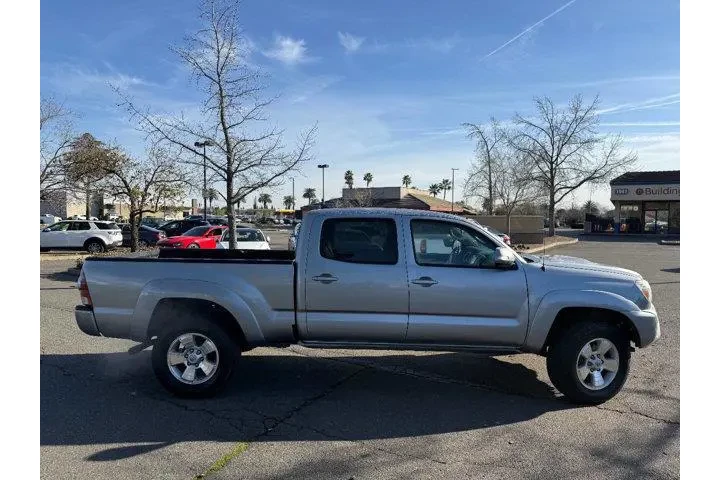 $22495 : Toyota Tacoma 2014 4x2 PreRu image 6