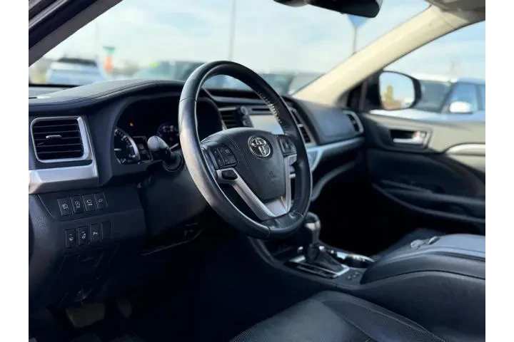 $24991 : Toyota Highlander 2018 AWD L image 8