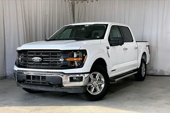 $37391 : Ford F-150 2024 4x4 XLT 4dr image 2