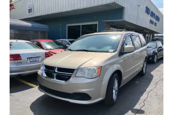 $8600 : 2014 Grand Caravan SXT image 3