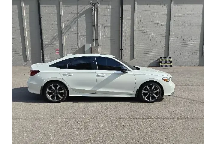 $29990 : Honda Civic Hybrid 2025 Spor image 2