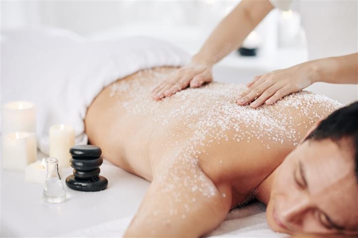 Massages shaving wax pedicure image 4