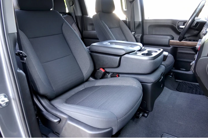 $27995 : 2021 Silverado 1500 2WD Crew image 8