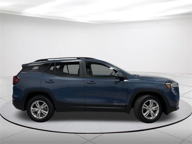 $26682 : Pre-Owned 2024 Terrain SLE image 2